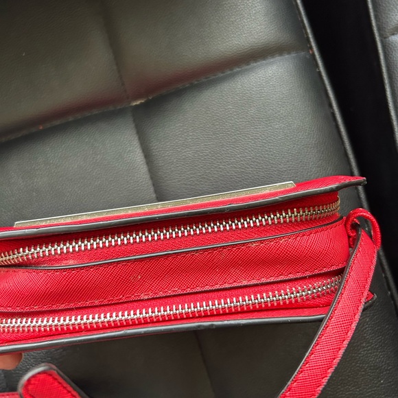 Used Steve Madden crossover purse - Picture 4 of 7